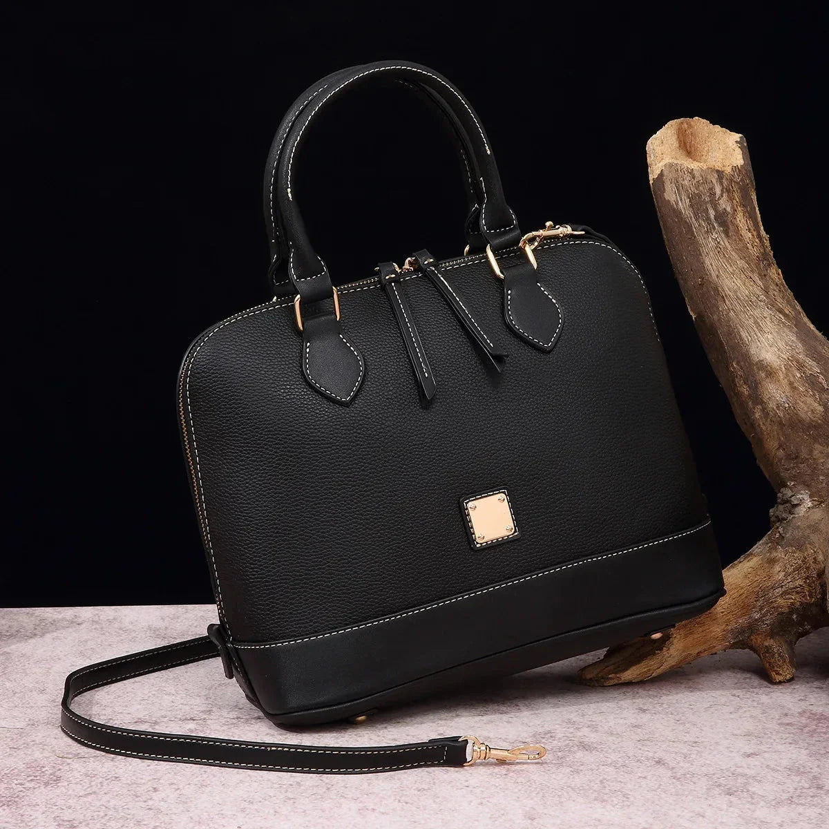 Retro Women's Leather Bag - Helena Classic