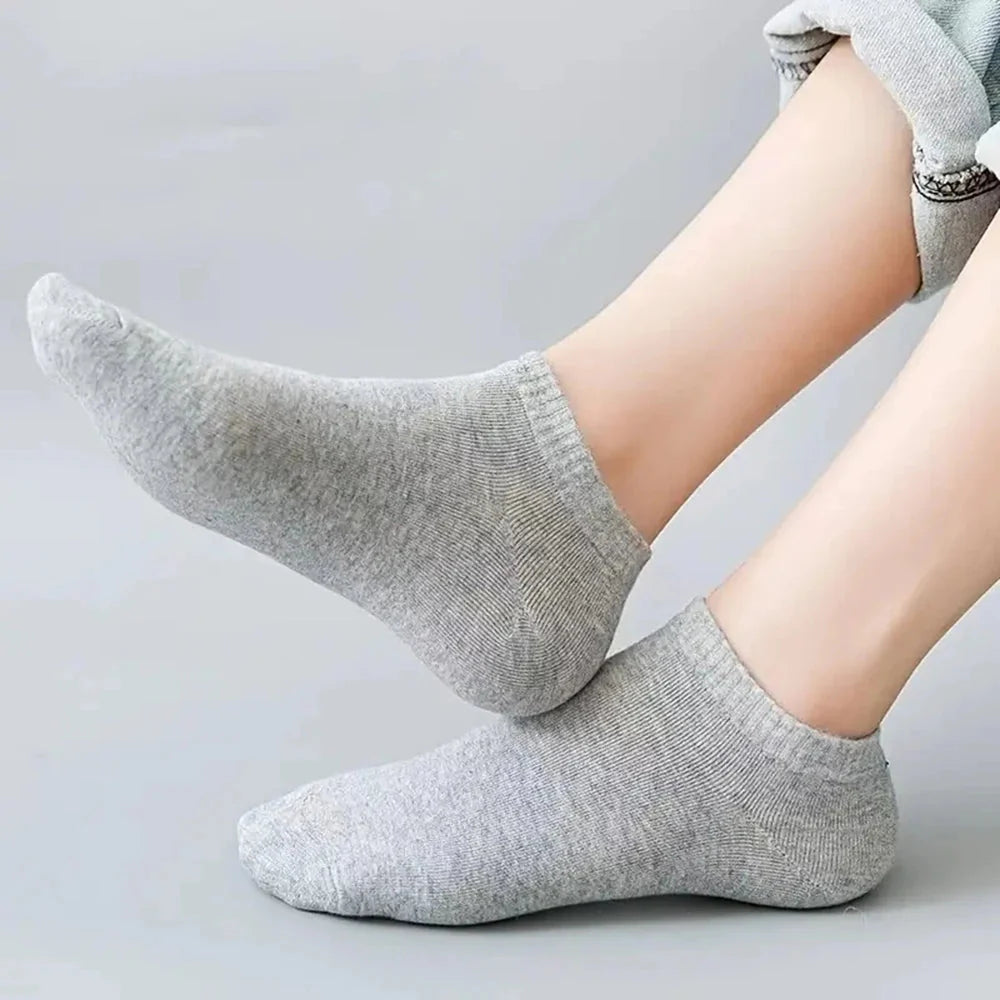 12 Pairs of Solid Color Socks