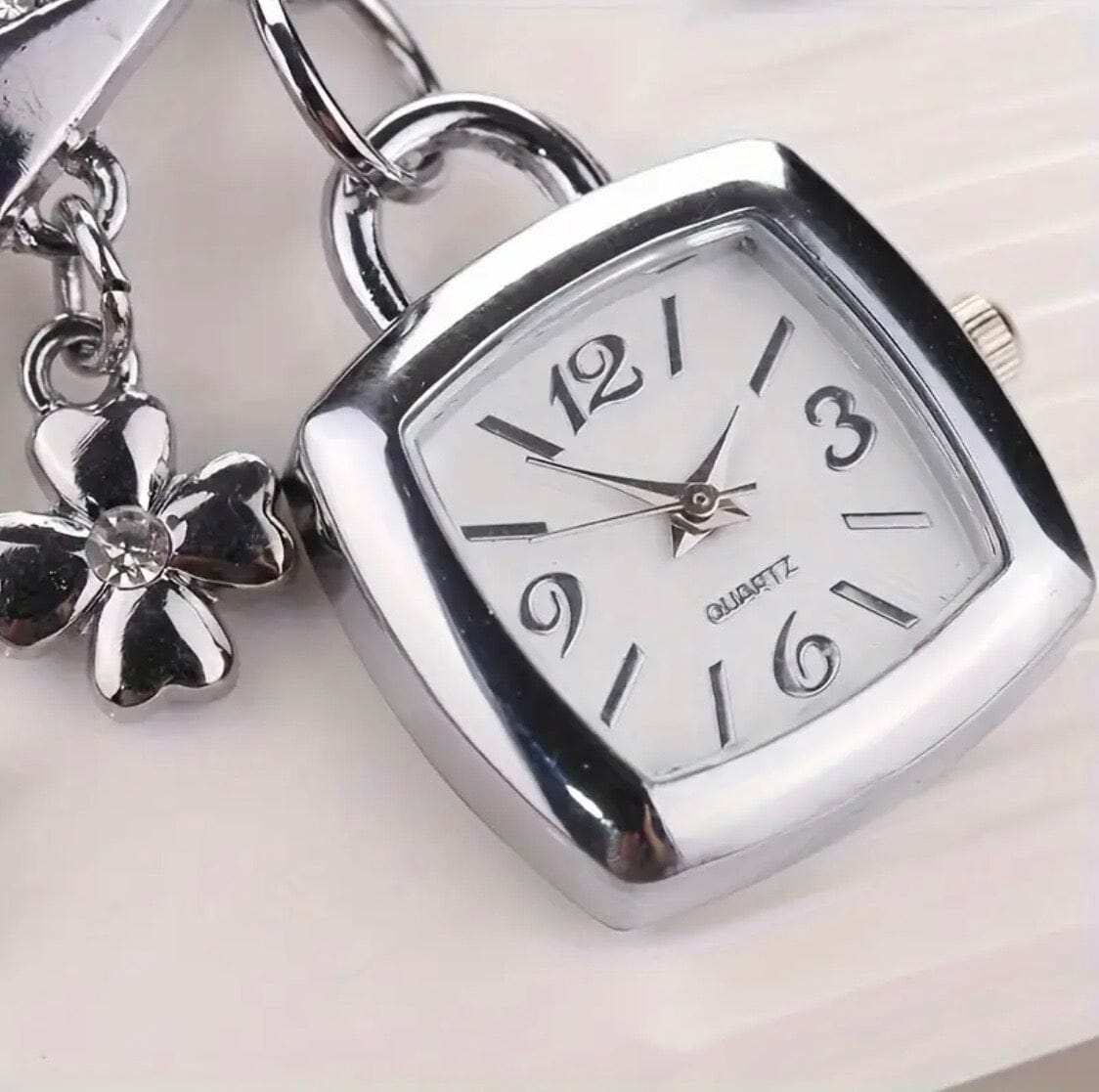 Lumière Personalite Women's Watch