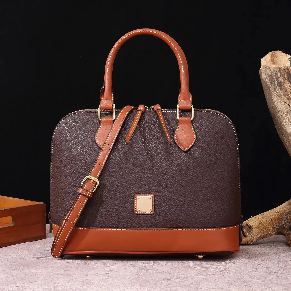 Retro Women's Leather Bag - Helena Classic