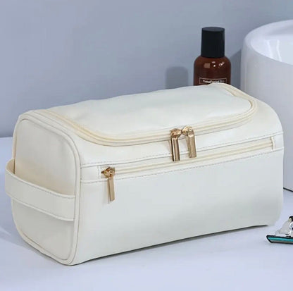 Monarch Chérie Vintage Leather Necessaire